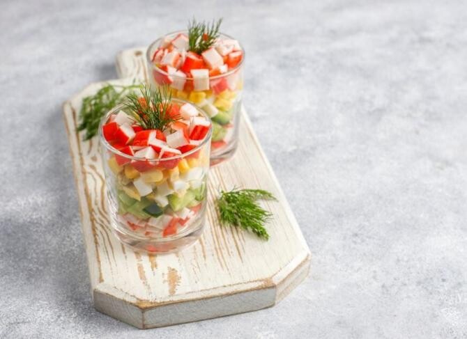 Salată fabulos de bună pentru mesele festive, ai nevoie de trei ingrediente. Sursa foto: freepik.com