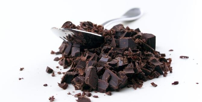Alertă alimentară în România. Loturi de ciocolată, retrase de la vânzare. Pot conţine bucăţi de metal / Foto: Pixabay, de Jürgen Brandes