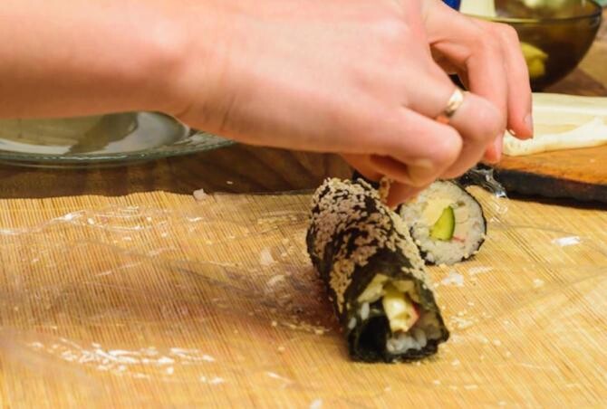 Secretele bucătăriei japoneze, 4 sfaturi pentru cei care vor să slăbească. Sursa foto: freepik.com 