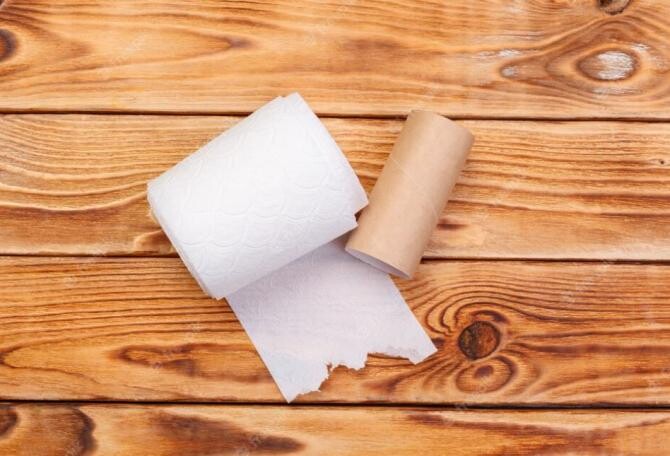 Elimină toate mirosurile neplăcute din toaletă cu un truc simplu, ai nevoie de hârtie igienică. Sursa - pixabay.com