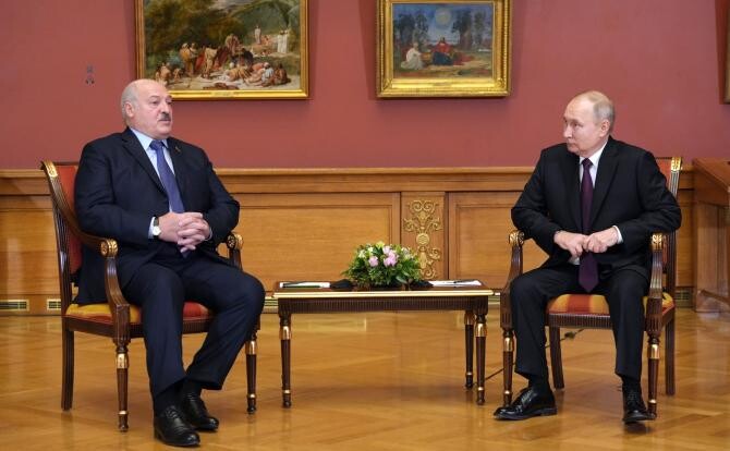 Alexandr Lukașenko spune că a avut o discuție lungă cu Vladimir Putin. "Vă spun un secret" / Foto: Kremlin.ru