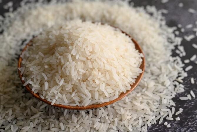 Pune orez în colțurile casei, trucul genial care îți va schimbă viața. Sursa foto: freepik.com