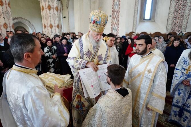 Hirotonirea întru preot pe tânărul diacon Vlad Marian Udroiu