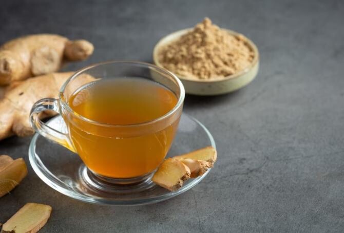 Ceaiul de turmeric ameliorează durerea și inflamația. Sursa foto: freepik.com