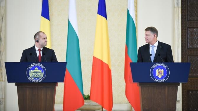 Klaus Iohannis alături de președintele Bulgariei, Rumen Radev  Foto: presidency.ro