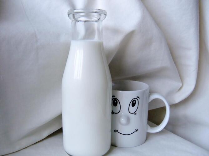 De ce nu este bine să bei lapte dimineața, potrivit medicinei ayurvedice / Foto: Pixabay, de cuidando diabetes  