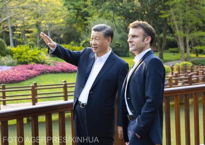 Emmanuel Macron, alături de omologul chinez Xi Jinping