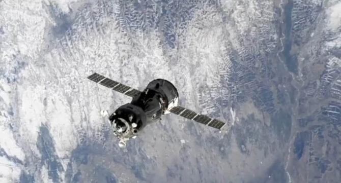 Cosmonauți blocați în spațiu, după ce au fost loviți de un meteorit. Nava spațială Soiuz MS-23 a fost relocată / Foto: Captură video NASA