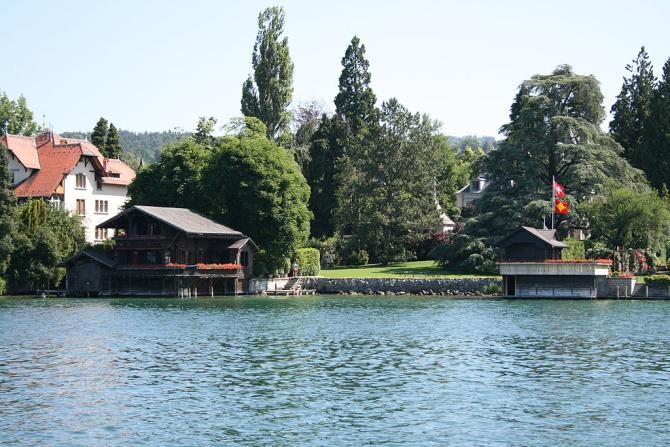 Vedere la lac, reşedinţa de vacanţă a Tinei Turner din Elveţia sursa foto: Wikimedia Commons
