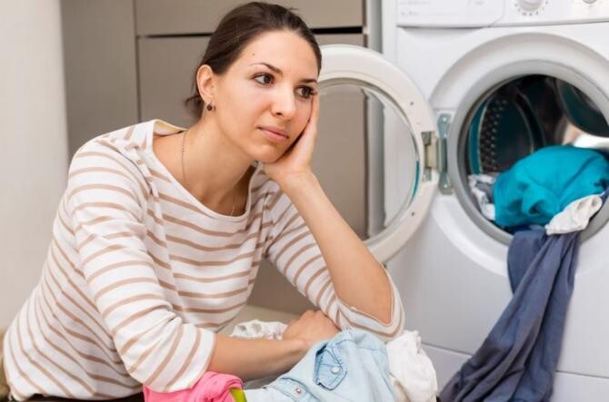 Ai văzut mucegai în sertarul mașinii de spălat. Un truc ingenios va rezolva problema în 5 minute. Sursa foto: freepik.com
