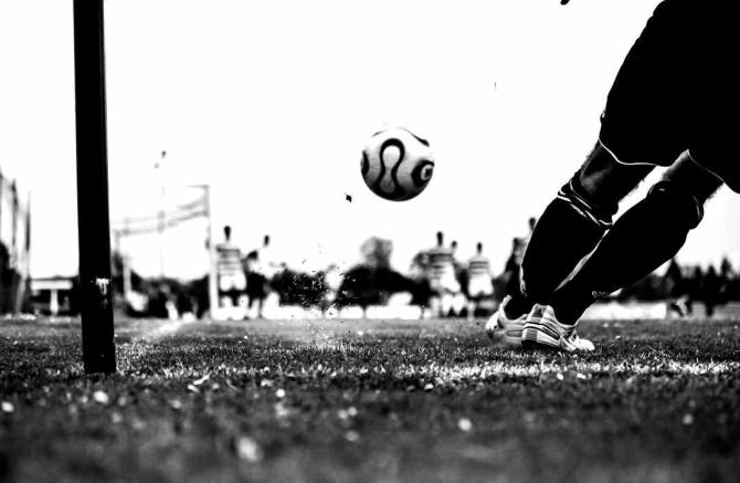 Doliu în lumea fotbalului. A murit un fost campion al României / Foto: Pixabay