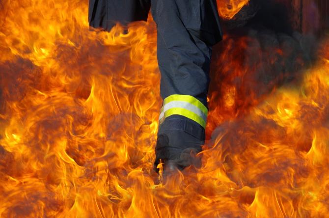 Soția unui pompier din Arad ar fi dat foc caselor vecinilor ca să-și vadă soțul la lucru / Foto: Pixabay