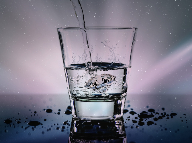 Intoxicaţia cu apă. Ce se întâmplă dacă bem peste 2 litri pe zi. Dr. Radu Ţincu: Vor avea tulburări neurologice care pot să meargă până la starea de comă / Foto: Pixabay