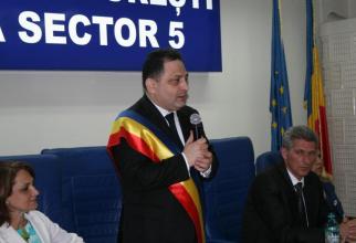Marian Vanghelie şi-a depus candidatura la Sectorul 5, cu sloganul ”Revin la Primărie”