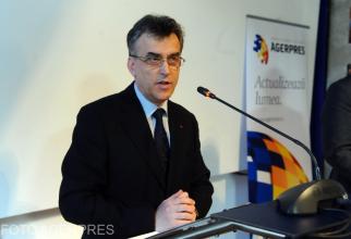 Mihail Dobre, diplomat și istoric, fost ambasador al României la Vatican, LIVE la #Rezist cu Oana Stănciulescu