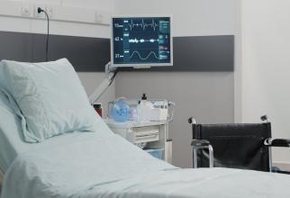 Condiții atractive pentru personalul medical de la Spitalul Orășenesc din Comănești. Prof. dr. Ioan Lascăr: Este garantată de către administrația locală / video 